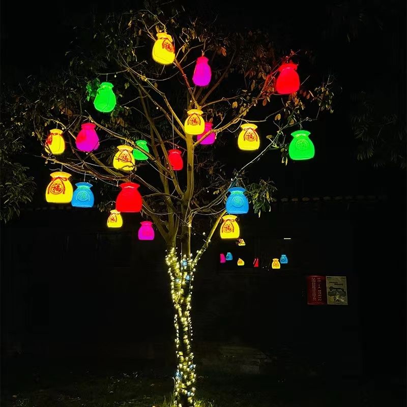 Outdoor Lighting On Trees - Gelukszaklantaarns, geldzakken op bomen, fortuinlantaarns, lantaarns,